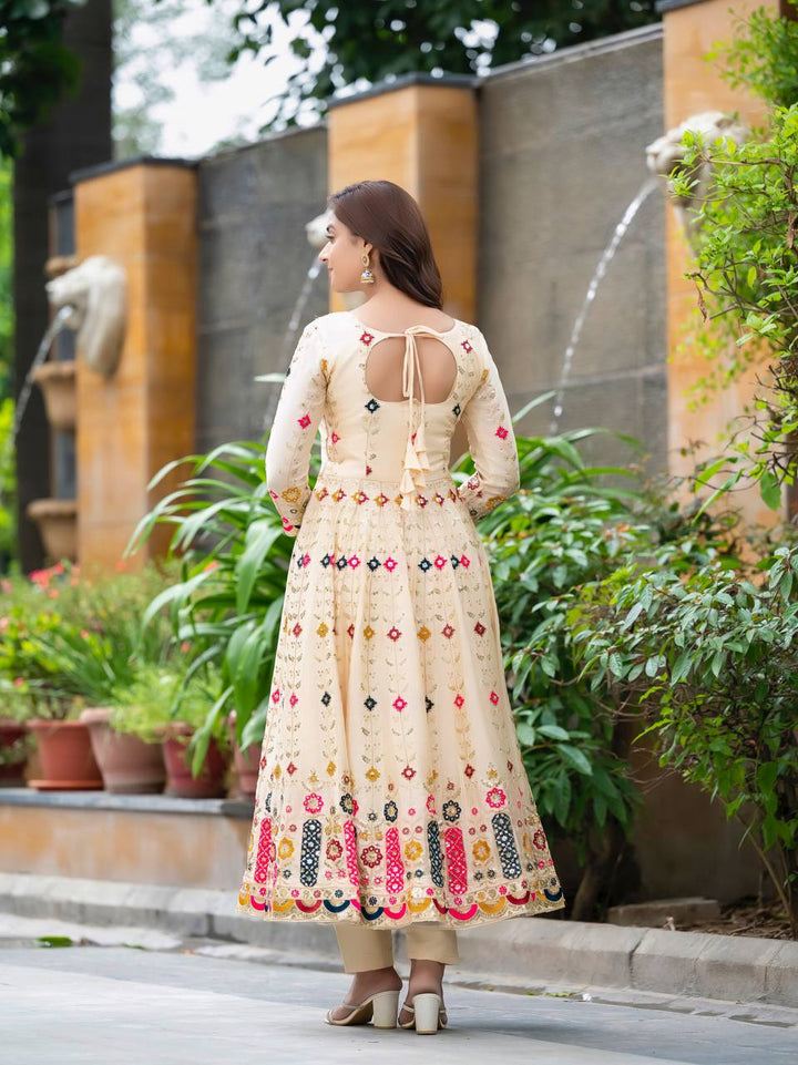 PREMIUM & LUXURIOUS DESIGNER READYMADE ANARKALI SUIT