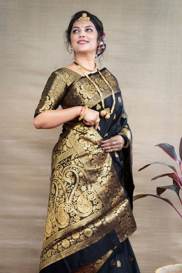 Women's Trendy Floral Jacquard Design Soft Silk Saree With Blouse