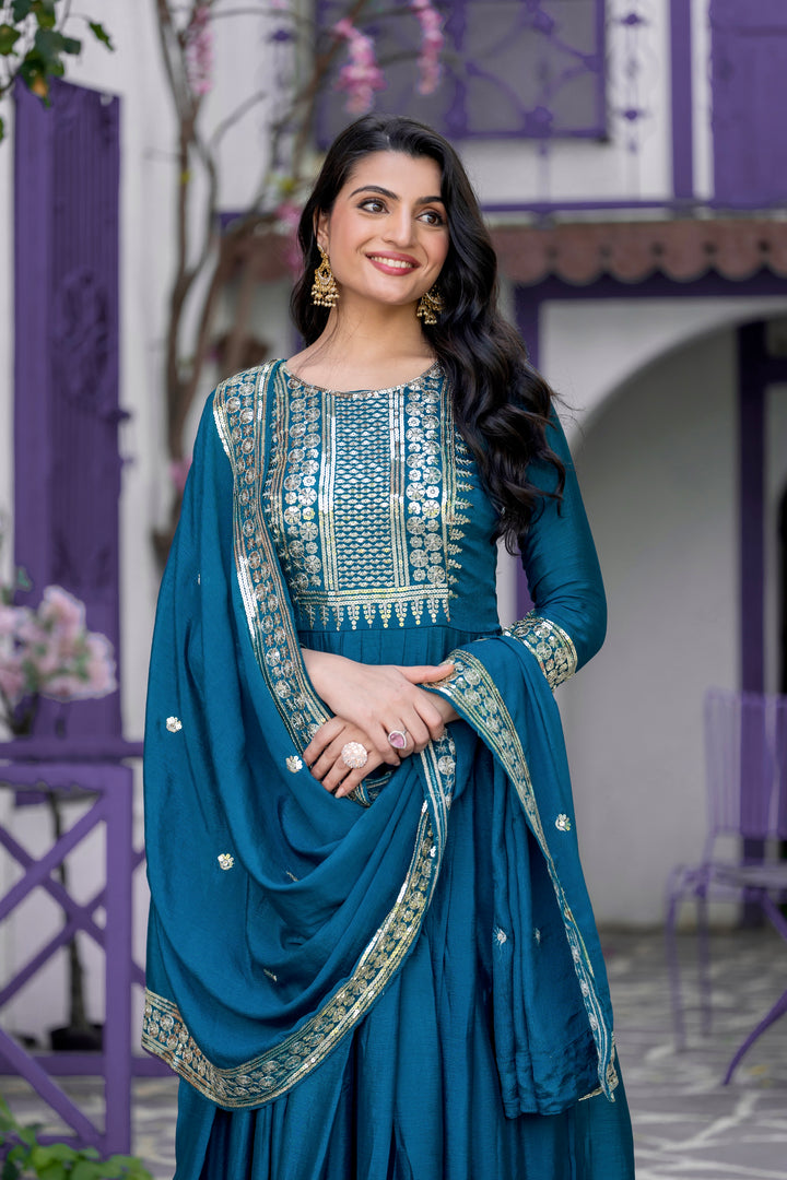 Heavy Designer Party Wear Look Gown