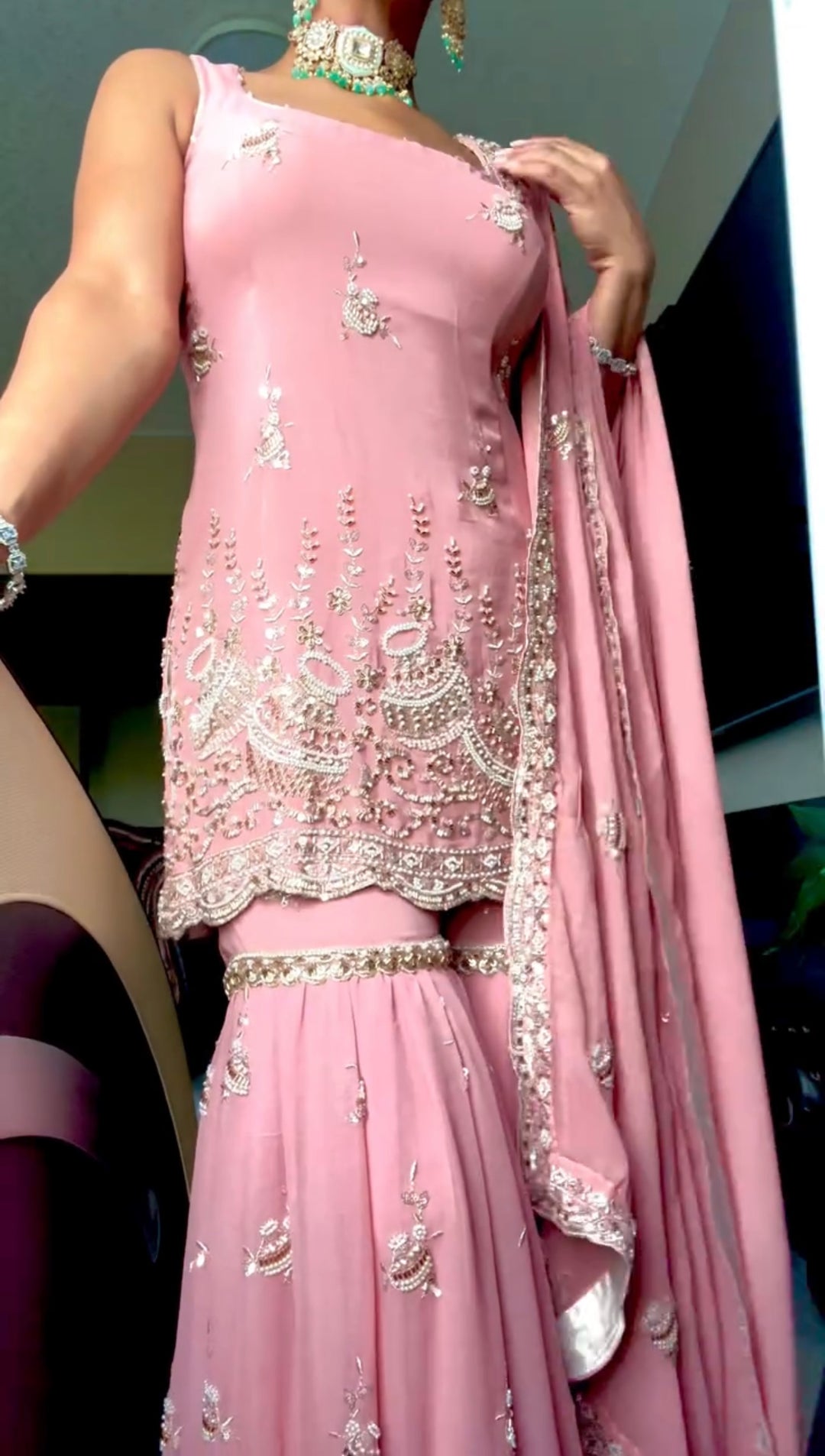 Đěsigner Party Wear Look Pur Heavy Faux Georgette Top Plazzo & Dupatta Set