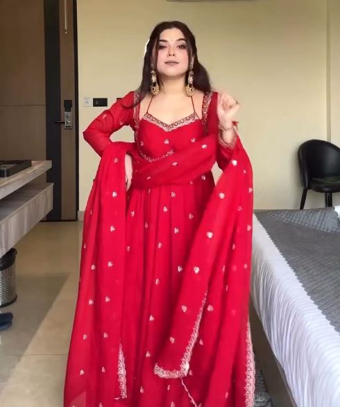 Red sequin embroidery Gown