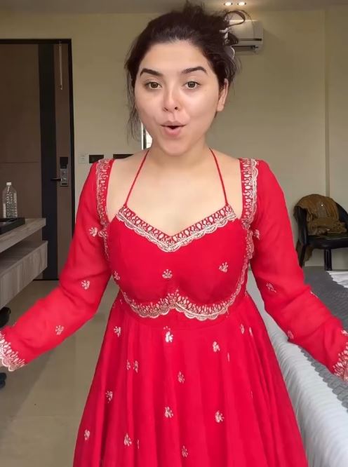 Red sequin embroidery Gown