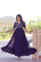 Desinger Puprle anarakli Gown