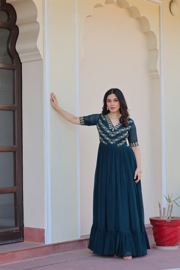 Desinger anarakli Gown