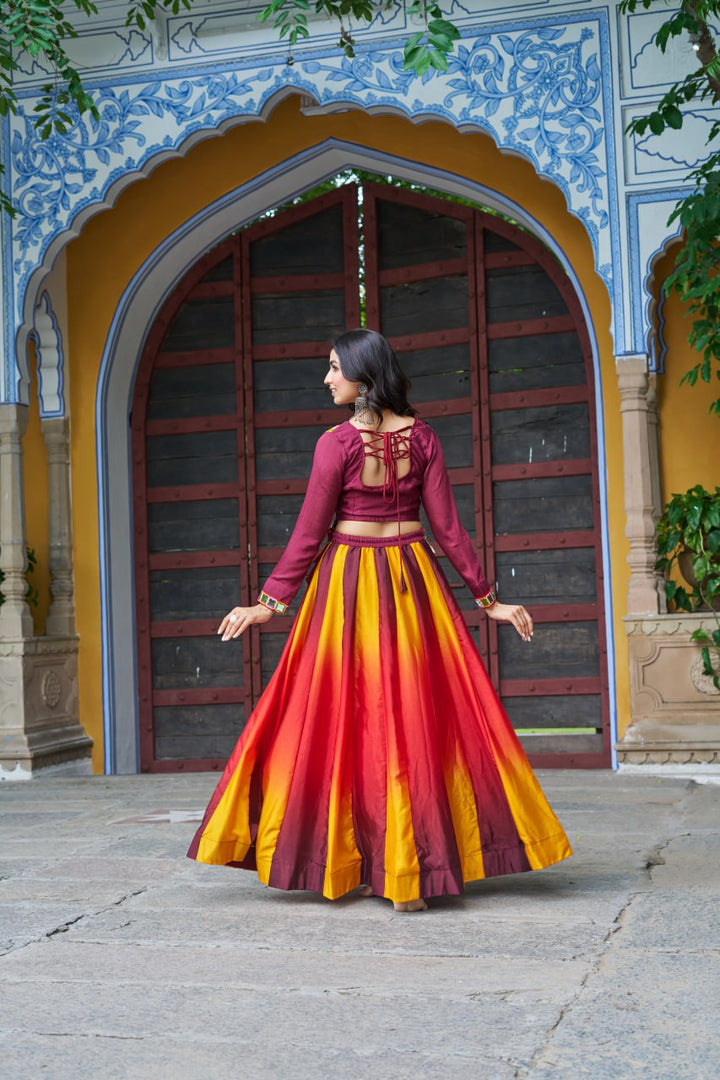 Desinger navaratri Chinnon Lahengha Choli