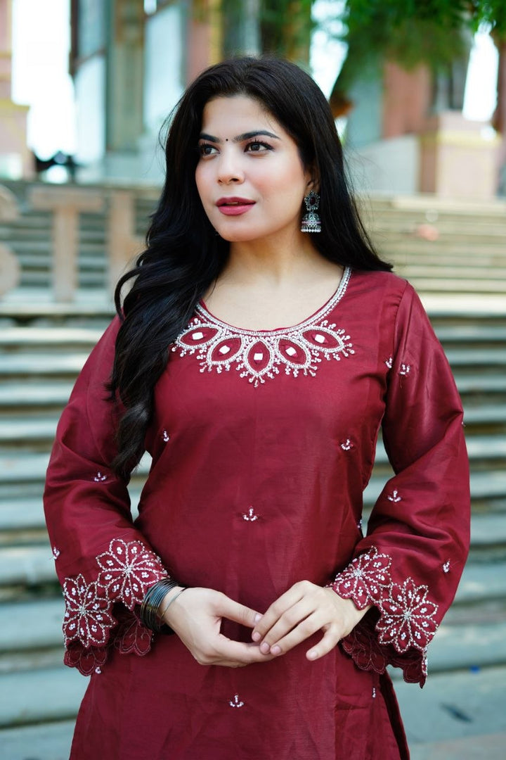 TRANDING 3 PIECE FANCY KURTI-PENT AND DUPATTA SET