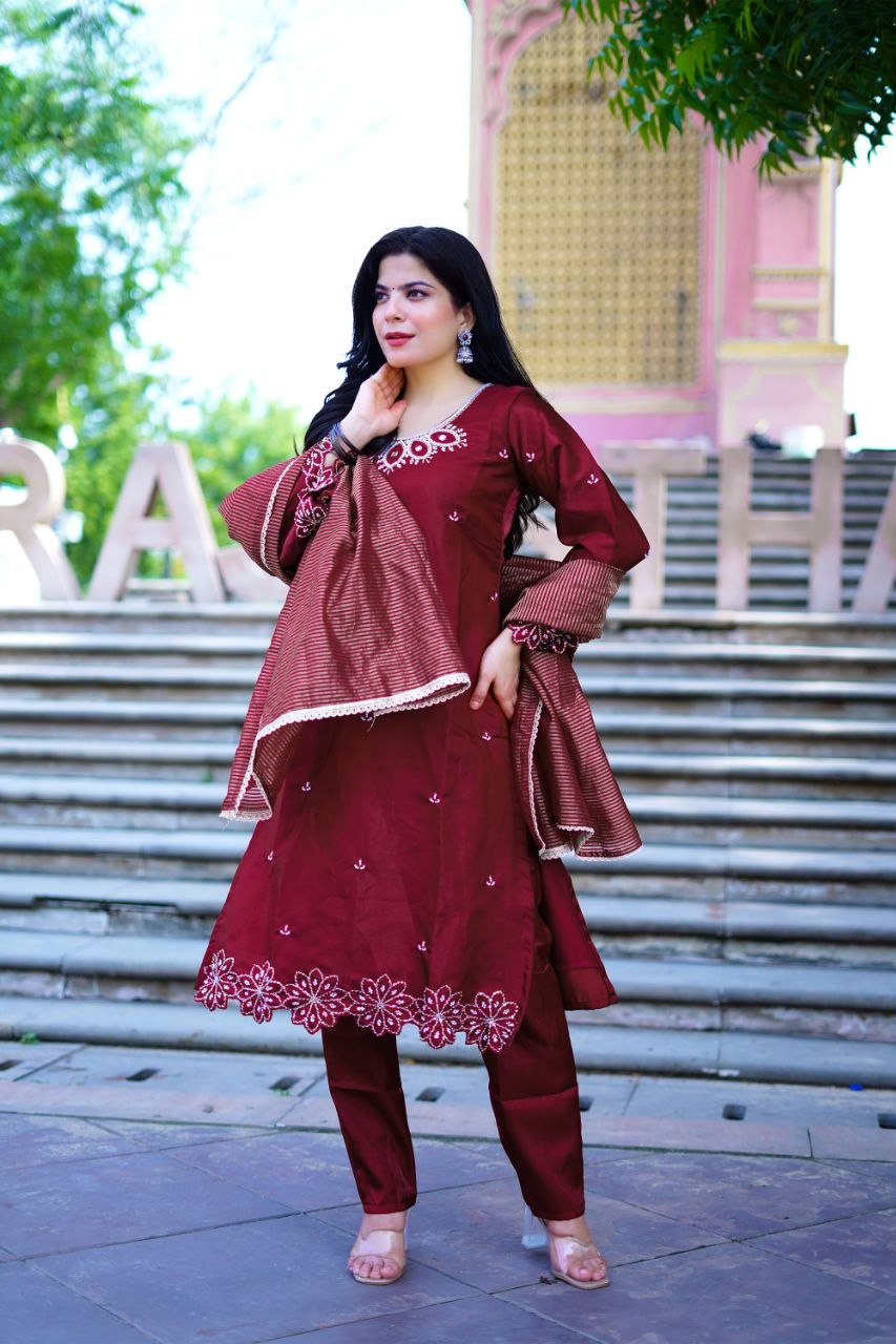 TRANDING 3 PIECE FANCY KURTI-PENT AND DUPATTA SET