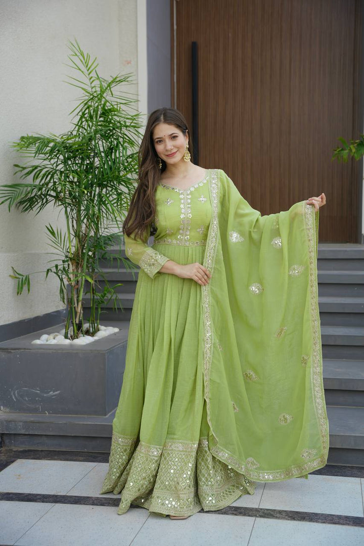Designer Party Wear Look Gown