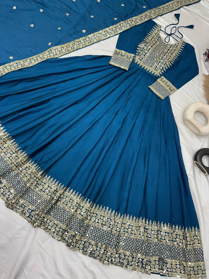 Heavy Designer Party Wear Look Gown