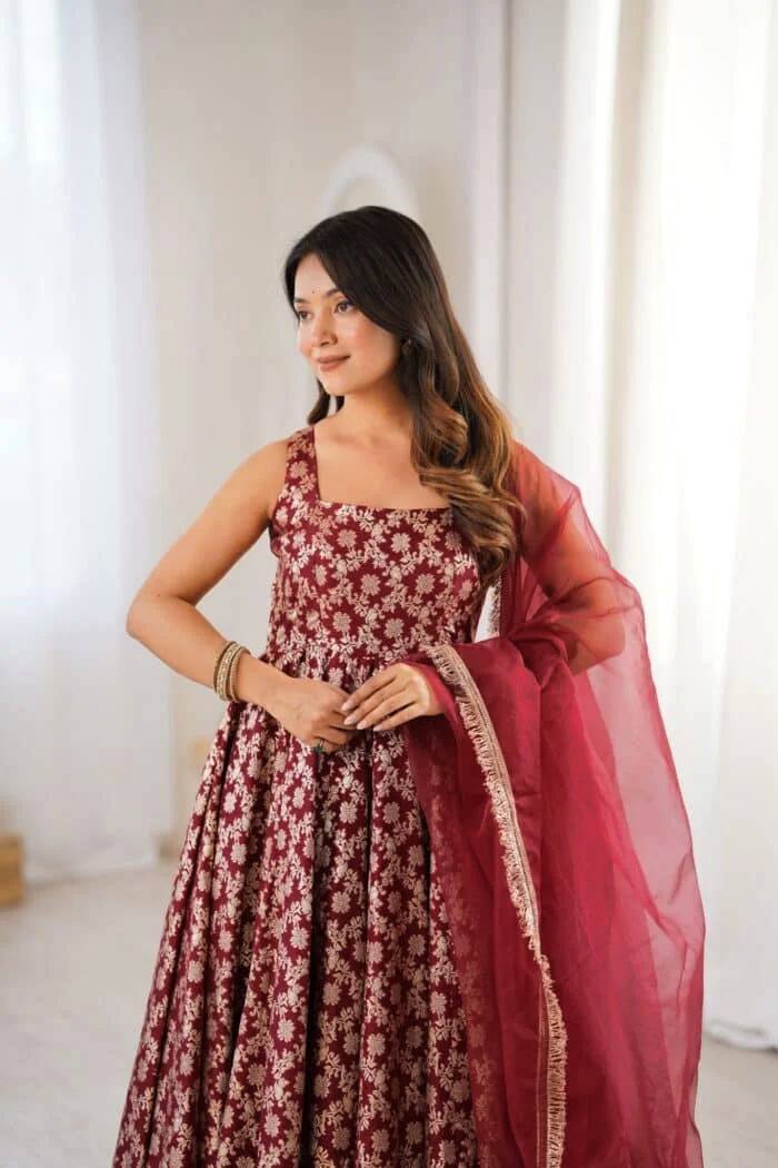 Exclusive 3-piece Anarkali set