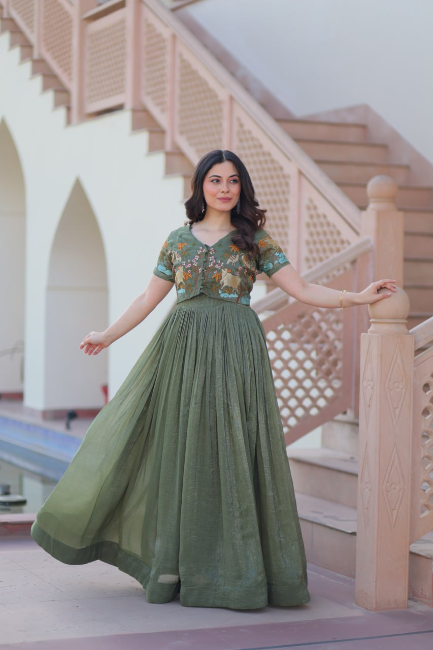 Desinger Silver Crunchy readymad Koti Gown