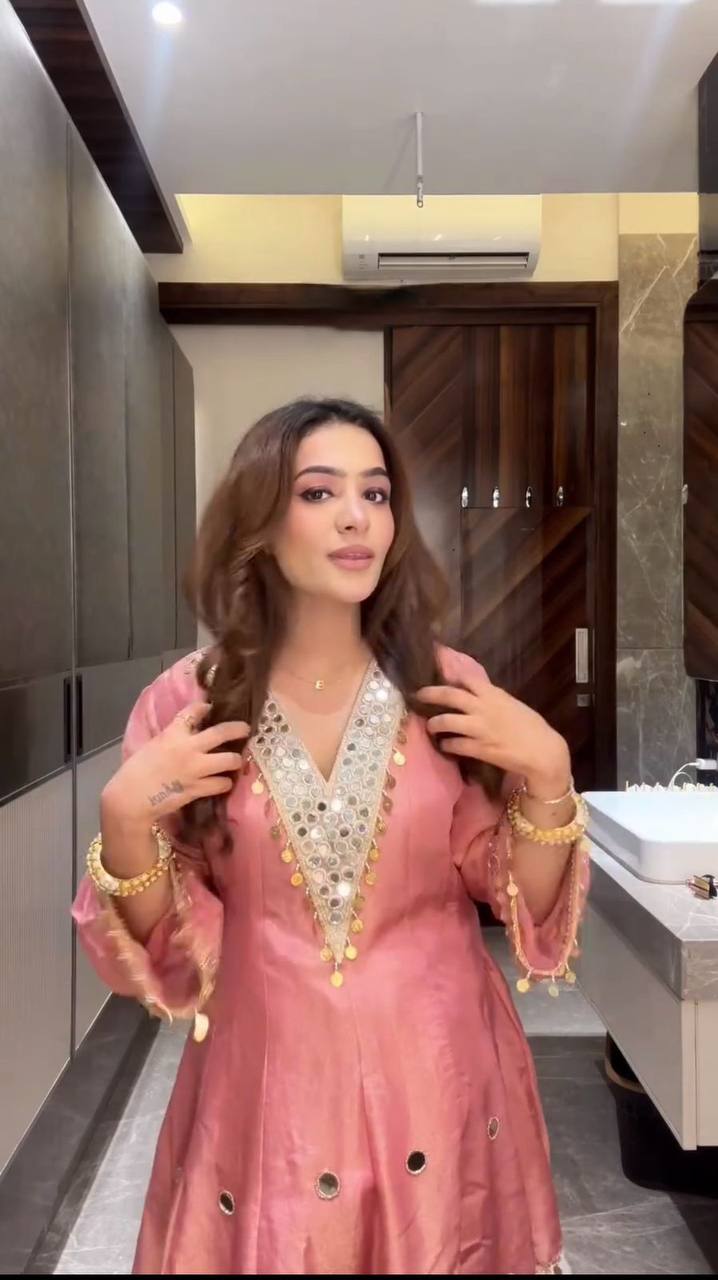 EXCLUSIVE AND TRENDY SARARA  SET